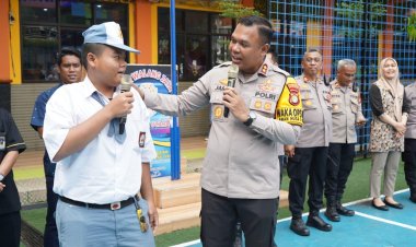 Wakapolres Metro Jakut Ajak Pelajar SMK Walang Jaya Jadi Generasi Tangguh, Jauhi Tawuran dan Narkoba