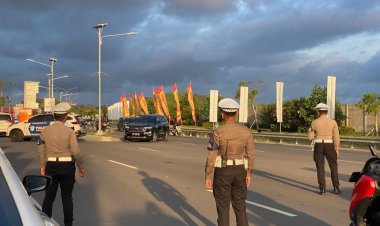 Operasi Lanjutan, Polisi Kawal Ketat Kepulangan Logistik dan Wisatawan Pasca-MotoGP Mandalika