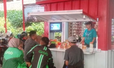 Dukung Komunitas Ojol, Polsek Menteng Sambangi Gerai Rakyat Mart di Blora