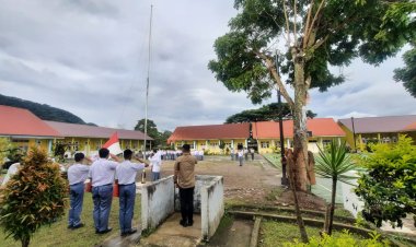 Kasat Resnarkoba Polres Bener Meriah Sosialisasi Bahaya Narkoba di SMAN 2 Bukit