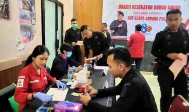 Brimob Polda Metro Jaya Gelar Donor Darah Sebagai Wujud Kepedulian Sosial di Momen HUT ke-80 Korps Brimob Polri