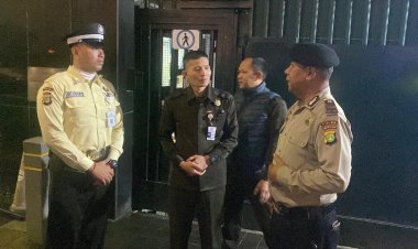 Polda Metro Jaya Gelar Patroli Malam Dialogis di Jakarta