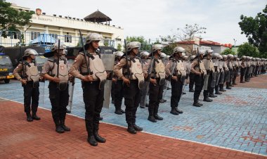 Kapolres Metro Bekasi Cek Latihan Dalmas, Tegaskan Kesiapan Personel Hadapi Dinamika Kamtibmas