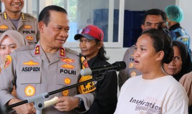 Orang Tua Senang Anaknya Dapat MBG dari SPPG Polda Metro: Menu Variatif