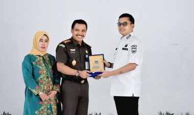 Suasana Haru Penuh Kehangatan Warnai Lepas Sambut Kepala Kejaksaan Negeri Langsa