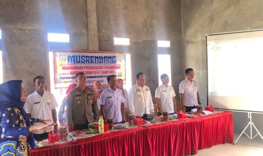 Musrembang di Balai Kampung, Kapolsek Negeri Besar Berikan Apresiasi Warga Jaga Kamtibmas Kondusif