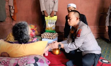 Kapolres Aceh Tengah Gelar Jumat Berkah: Door to Door Berikan Bantuan untuk Warga Sakit dan Kurang Mampu
