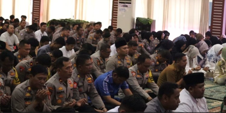 DOA BERSAMA KOMUNITAS OJEK ONLINE DAN SANTUNAN ANAK YATIM POLRES METRO BEKASI WUJUD KEPEDULIAN DAN SINERGI DALAM MEWUJUDKAN KEAMANAN