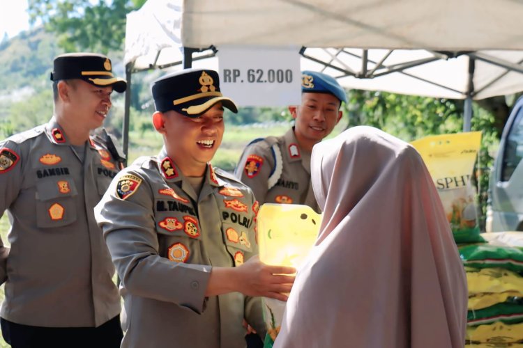 Dukung Swasembada Pangan 2025, Kapolres Aceh Tengah Tanam Jagung Serentak dan Salurkan 230 Sak Beras SPHP untuk Warga
