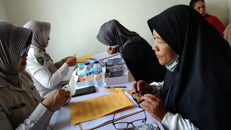 Polda Metro Jaya Gelar Bakti Kesehatan di Cakung, Ratusan Warga Antusias Periksa Kesehatan