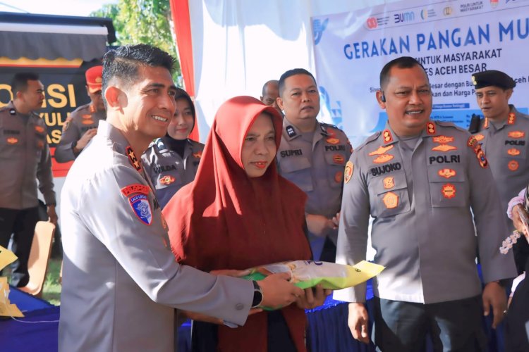 Kapolda Aceh Tinjau Gerakan Pangan Murah di SPN Seulawah
