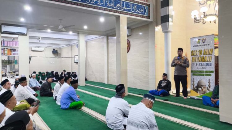 POLDA METRO JAYA GELAR PROGRAM “SATU JAM MENGAJI BERSAMA POLISI” DI MASJID DARUL KHOIR RAGUNAN