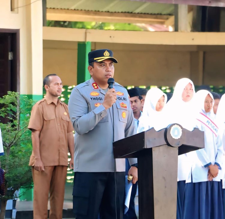 Kapolres Aceh Barat Jadi Inspektur Upacara di SMP Negeri 3 Meulaboh, Ajak Pelajar Jauhi Narkoba dan Bijak Bermedsos