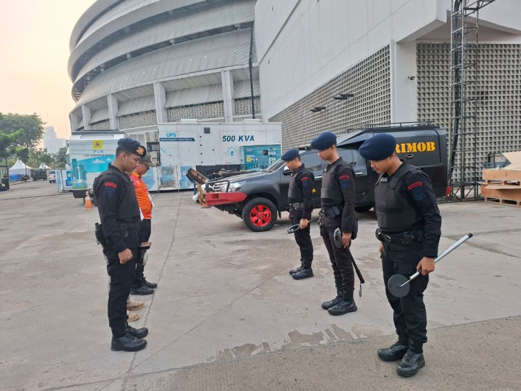 Brimob Polda Metro Jaya Laksanakan Sterilisasi Jelang Artistics Gymnastics World Championship ke-53 di Indonesia Arena Senayan