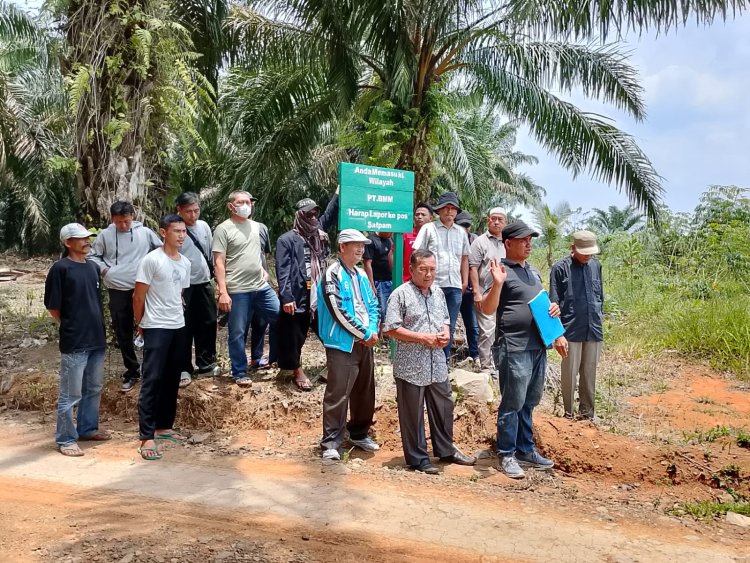 Masyarakat Kampung Gunung Sangkaran Minta PT BMM Kembalikan hak tanah mereka