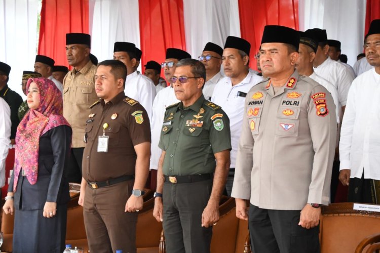 Hadiri Upacara Hari Santri 2025, Kapolres Aceh Timur: Santri Siap Mengawal Indonesia Menuju Peradaban Dunia