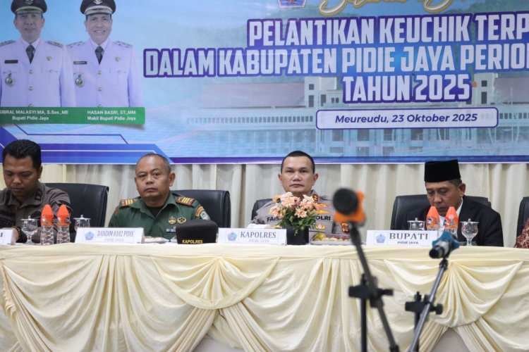 Kapolres Pidie Jaya Hadiri Pelantikan 81 Keuchik Terpilih, Pastikan Keamanan dan Dukung Pemerintahan Gampong yang Demokratis
