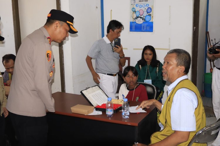 Sehat Bersama Polri, Warga Makmur Jaya Nikmati Layanan Kesehatan Gratis di Hari Jadi Humas Polri Ke-74