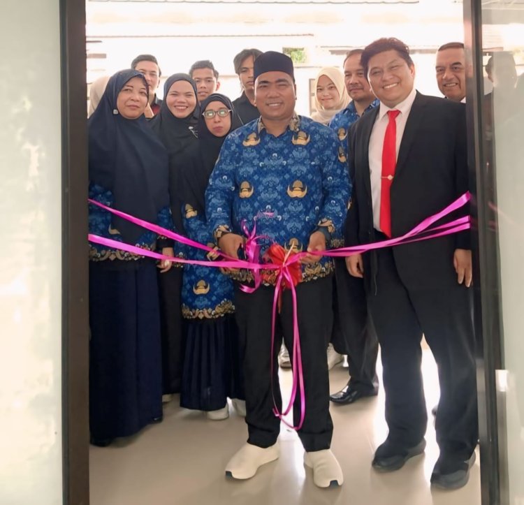 Wakil Rektor I IAIN Langsa Resmikan Kantor Mediasi dan Arbitrase Fakultas Syariah