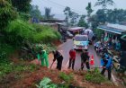 Tebing jalan raya pakenjeng bungbulang longsor akibat hujan deras