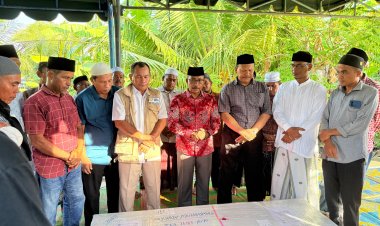 Haji Uma dan BP3MI Antarkan Jenazah PMI Warga Aceh Utara ke Rumah Duka