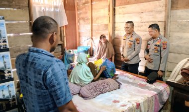 Kapolsek Idi Tunong Berbagi Kebaikan Melalui Program Jum'at Berkah