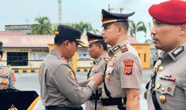 Kapolres Lhokseumawe Pimpin Upacara Sertijab Kasat Intelkam, Kasat Reskrim, dan Kapolsek Muara Batu