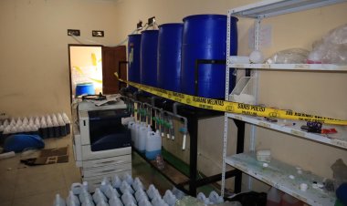 Polres Metro Bekasi Kota Ungkap Kasus Produksi Sabun Cair Palsu Beromset RP 1 Miliar , Pelaku Dijerat UU Perlindungan Konsumen