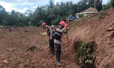 Polri Kerahkan Anjing Pelacak dalam Pencarian Korban Longsor Cilacap