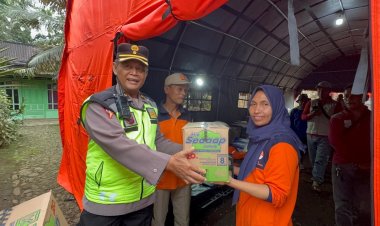 Tanggap Bencana, Polres Purbalingga Gerak Cepat Berikan Bantuan dan Layanan Kesehatan Gratis di Desa Maribaya