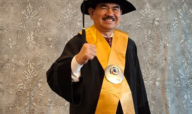 PROF. DR. JUANDA, S.H., M.H. Guru Besar Hukum Tata Negara, Universitas Esa Unggul Jakarta