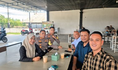 Kasat Lantas Polres Aceh Timur Ngopi Bareng Wartawan, Sekaligus Bahas Operasi Zebra Seulawah 2025