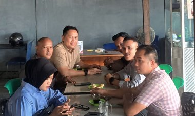 Kasat Narkoba Polres Aceh Tamiang Ngopi Bareng Wartawan, Perkuat Sinergitas dalam Pemberantasan Narkotika