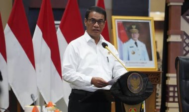 Dua Menteri Tegaskan Penugasan Anggota Polri Aktif di Kementerian Sangat Membantu