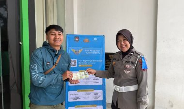 Sentuhan Humanis Polantas di Samsat Sukabumi: Program "Polantas Menyapa" Tingkatkan Pelayanan Publik   