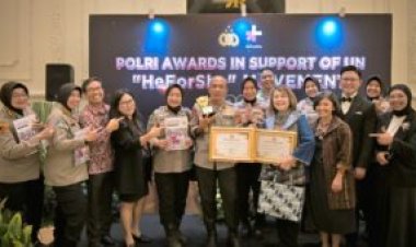 Kapolda Jawa Barat Irjen Pol. Dr. Rudi Setiawan Raih Polri Awards 2025 atas Dukungan terhadap Gerakan UN “HeForShe”