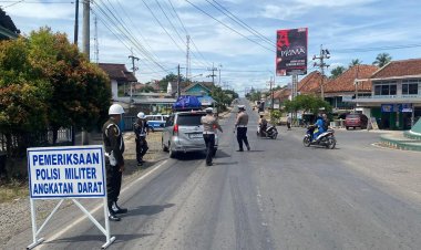 Ops Zebra Krakatau 2025, Polisi Lalulintas Dengan CPM TNI AD Gelar Razia dan Edukasi Pengemudi Kendaraan di Way Kanan