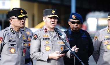 Respons Cepat Bencana: Polri Siagakan 87 Ribu Personel dan Perkuat Bantuan Logistik ke Sumatera