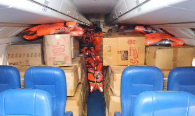 Polri Kirim Ribuan Paket Kebutuhan dan Peralatan SAR ke Aceh, Sumut, dan Sumbar