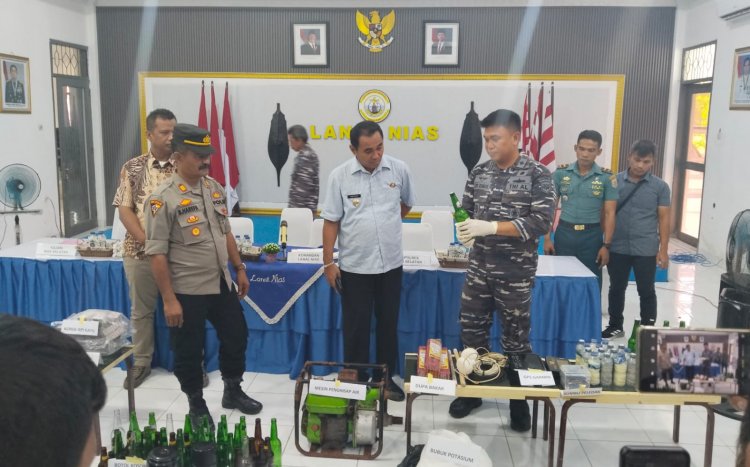 Lanal Nias Amankan Kapal Nelayan Gunakan Bahan Peledak di Perairan Nias Selatan.