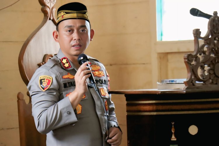 Safari Jum’at di Kampung Jamat, Kapolres Aceh Tengah Ajak Perkuat Silaturahmi dan Pengawasan Anak dari Kejahatan