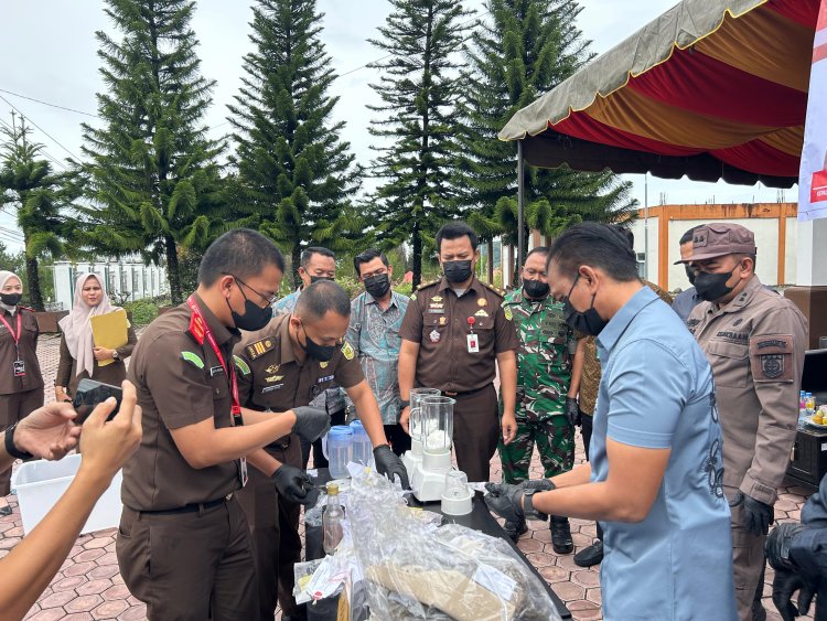Polres Bener Meriah Hadiri Pemusnahan Barang Bukti Yang Telah Memiliki Kekuatan Hukum Tetap (INCRACHT) di Kejaksaan Negeri Bener Meriah