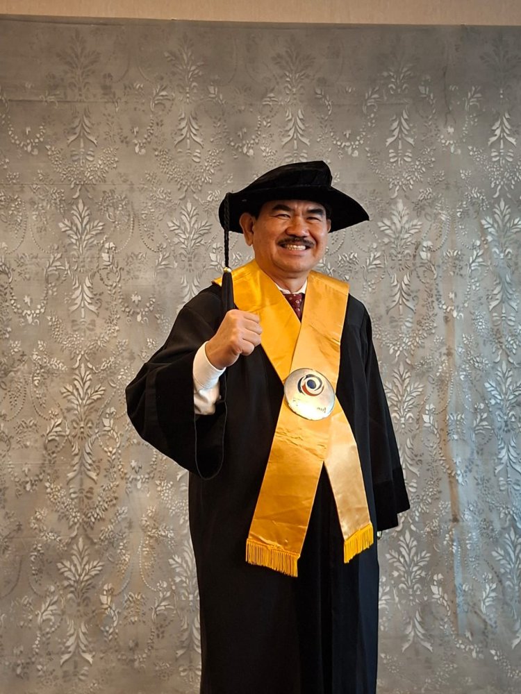 PROF. DR. JUANDA, S.H., M.H. Guru Besar Hukum Tata Negara, Universitas Esa Unggul Jakarta