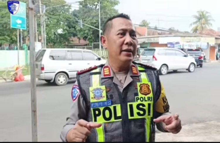 Satlantas Polres Subang Sosialisasi Pengalihan Arus Truk Sumbu Tiga di Subang Diintensifkan