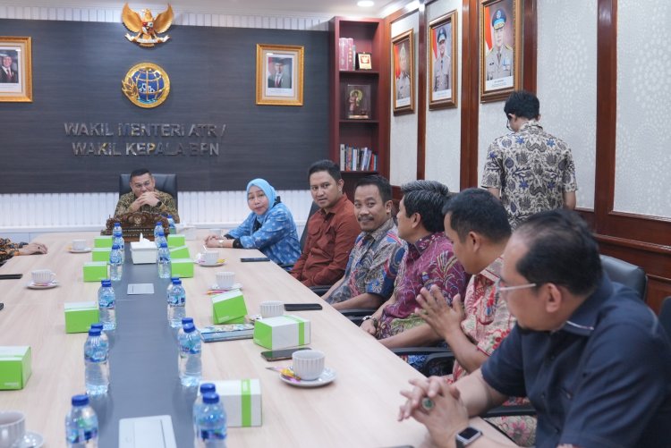 Kakanwil BPN DKI Jakarta Audiensi dengan Wamen ATR/Waka BPN, Perkuat Sinergi Tingkatkan Layanan Pertanahan   