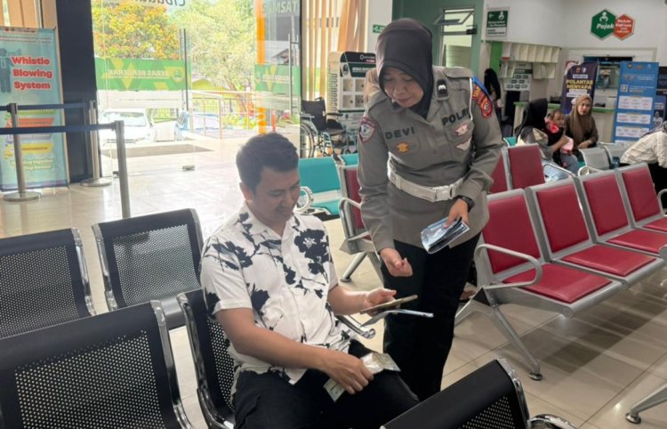 ‎Samsat Cibadak Sukabumi Gencarkan Sosialisasi Pajak Kendaraan Bermotor Melalui Kegiatan “Polantas Menyapa”  ‎