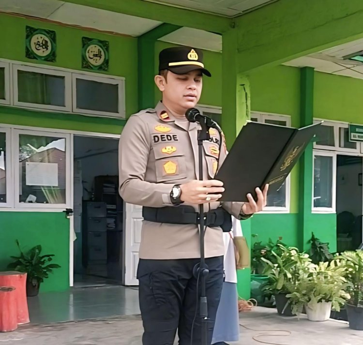 Kapolsek Bandar Jadi Irup di MAN 2 Bener Meriah, Ajak Siswa Disiplin dan Jauhi Kenakalan Remaja