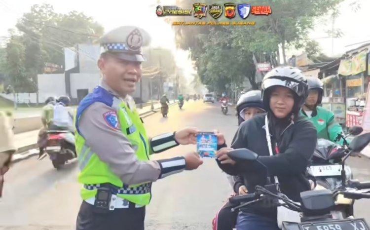 Ciptakan Kamseltiblantas, Satlantas Polres Subang Gencar Sosialisasikan Ops Zebra Lodaya 2025