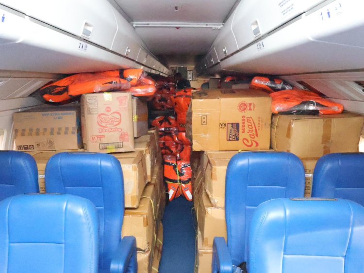 Polri Kirim Ribuan Paket Kebutuhan dan Peralatan SAR ke Aceh, Sumut, dan Sumbar