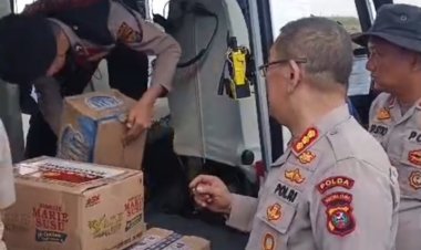 SIARAN PERS POLRI    Akses Darat Terputus, Polri Airdrop Bantuan ke Wilayah Terisolasi dengan Operasi Udara Jangkau Sumut, Sumbar & Aceh